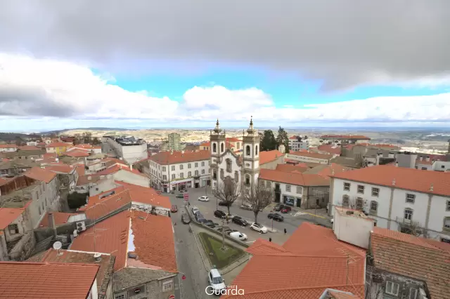 Igreja da Misericórdia - Vista a partir do miradouro da Torre dos Ferreiros (foto de 2020)